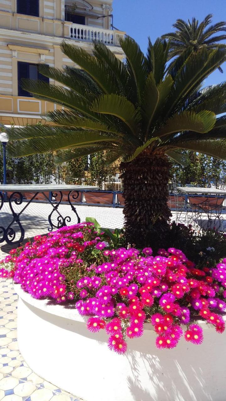 Villa La Terrazza Suites Sorrento Kültér fotó